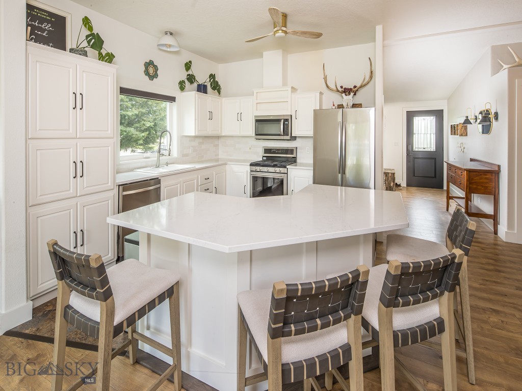 297 N Shore Drive, Belgrade MT 59714