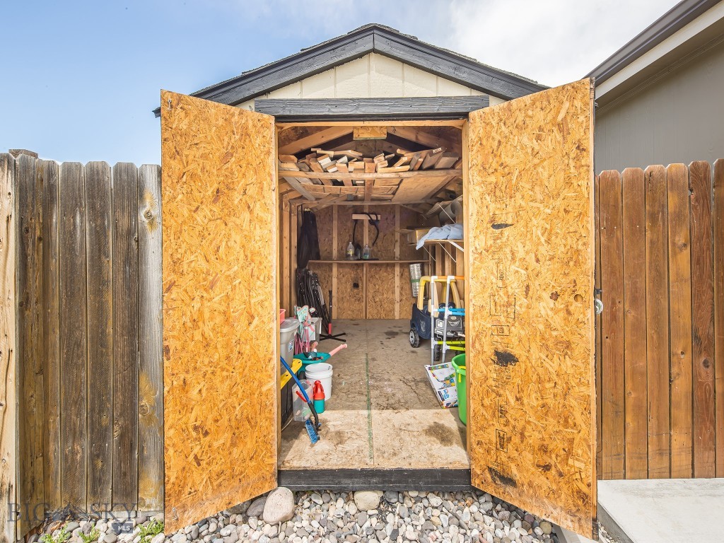 297 N Shore Drive, Belgrade MT 59714