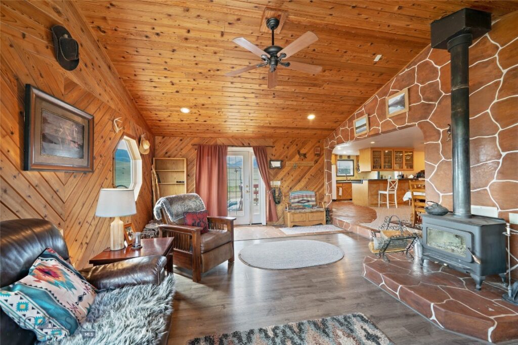 3480 Old Yellowstone Trail N, Livingston MT 59047