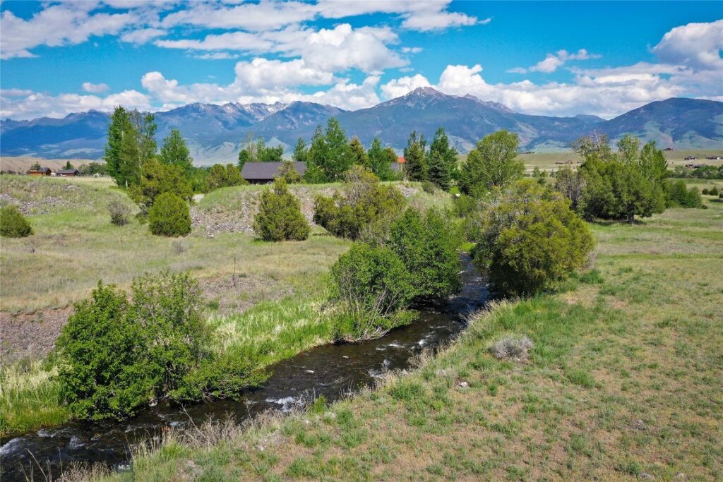 3480 Old Yellowstone Trail N, Livingston MT 59047