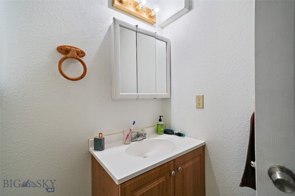 3480 Old Yellowstone Trail N, Livingston MT 59047