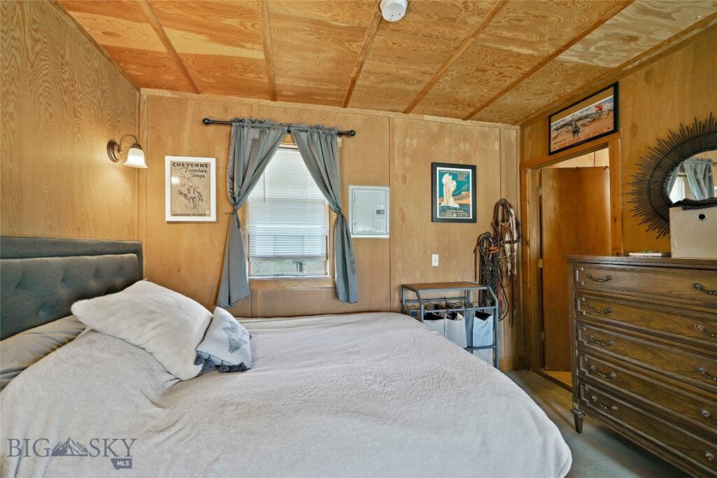 3480 Old Yellowstone Trail N, Livingston MT 59047