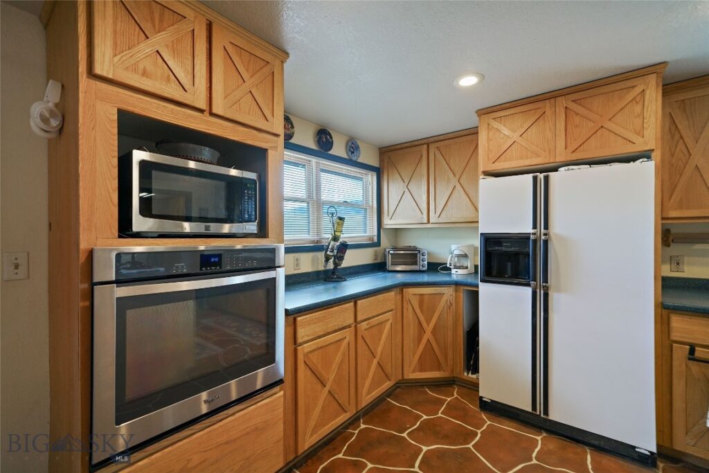 3480 Old Yellowstone Trail N, Livingston MT 59047