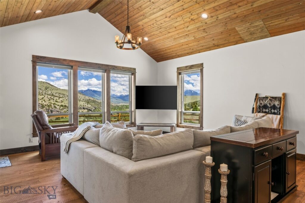 54 Antelope Butte Road, Livingston MT 59047