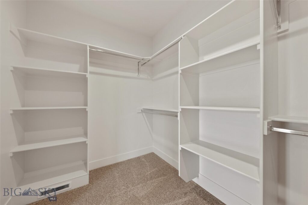 1501 Beeker Lane, Belgrade MT 59714