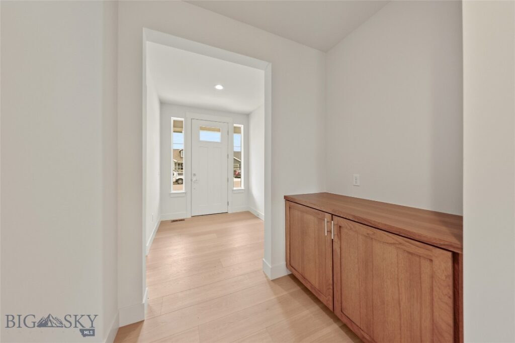 1501 Beeker Lane, Belgrade MT 59714