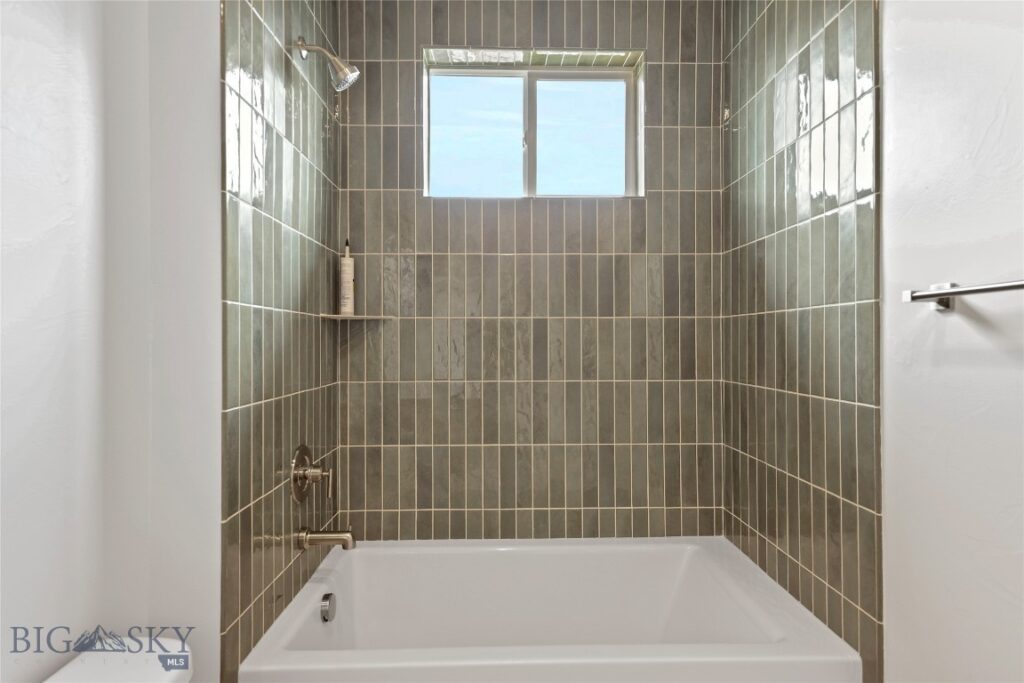 1501 Beeker Lane, Belgrade MT 59714