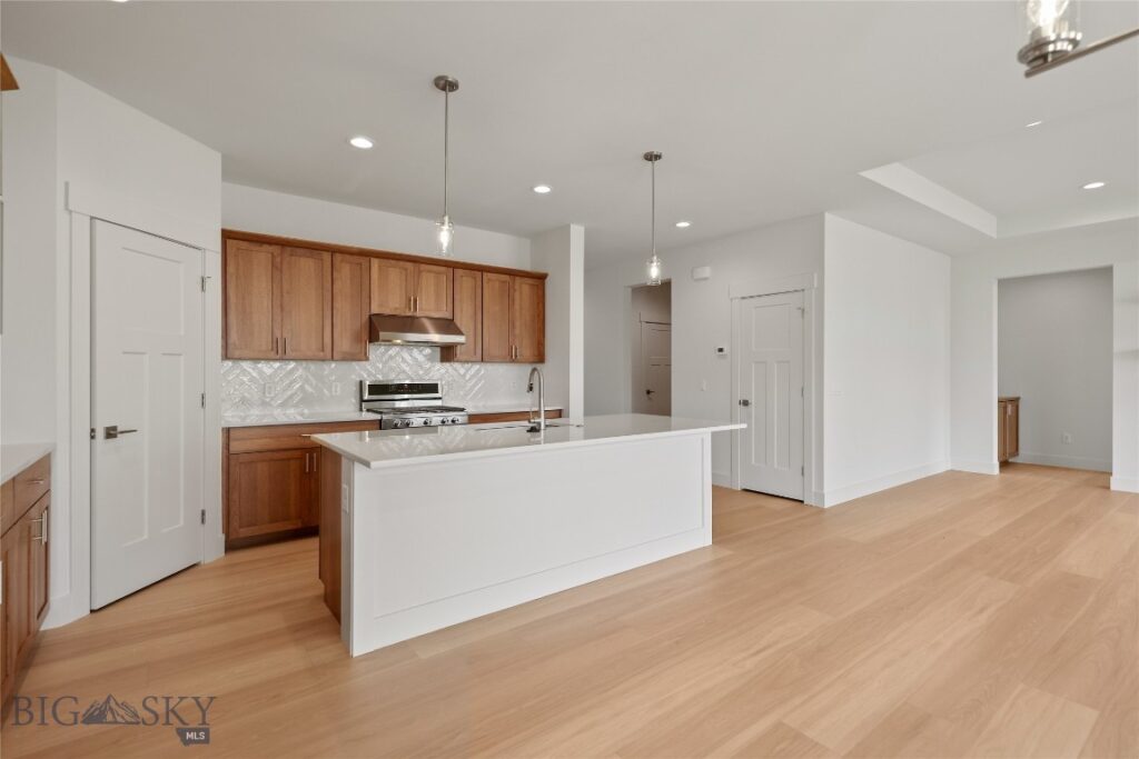1501 Beeker Lane, Belgrade MT 59714
