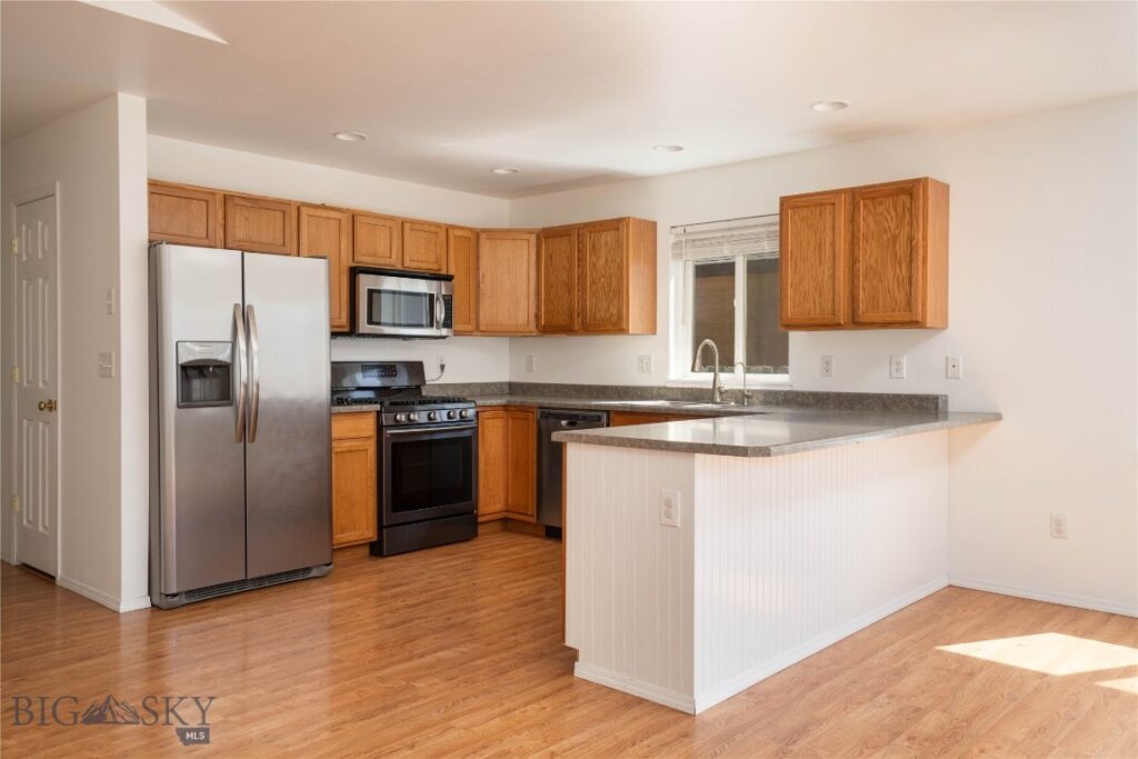 562 N River Rock Drive, Belgrade MT 59714