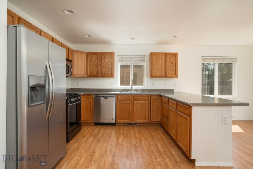 562 N River Rock Drive, Belgrade MT 59714