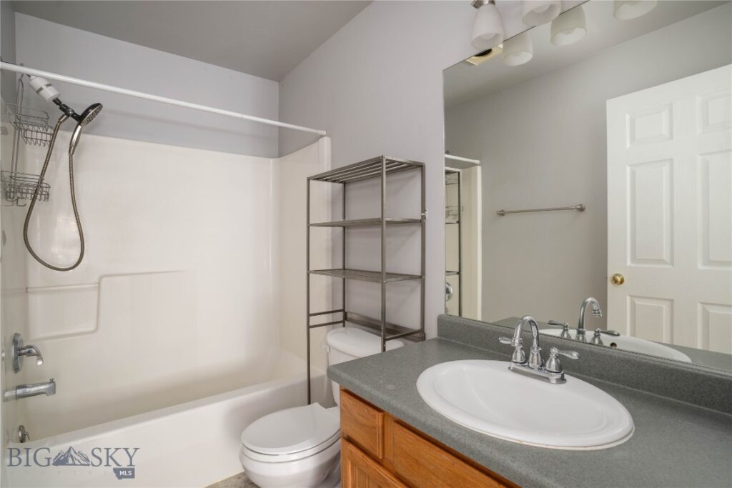 562 N River Rock Drive, Belgrade MT 59714