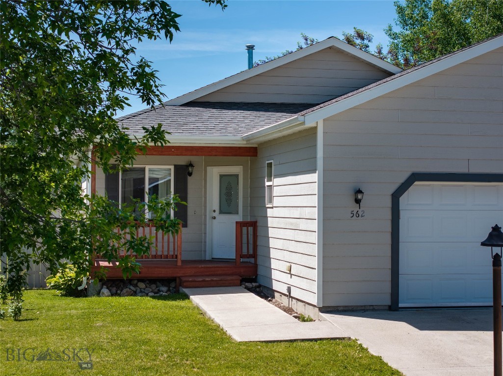 562 N River Rock Drive, Belgrade MT 59714
