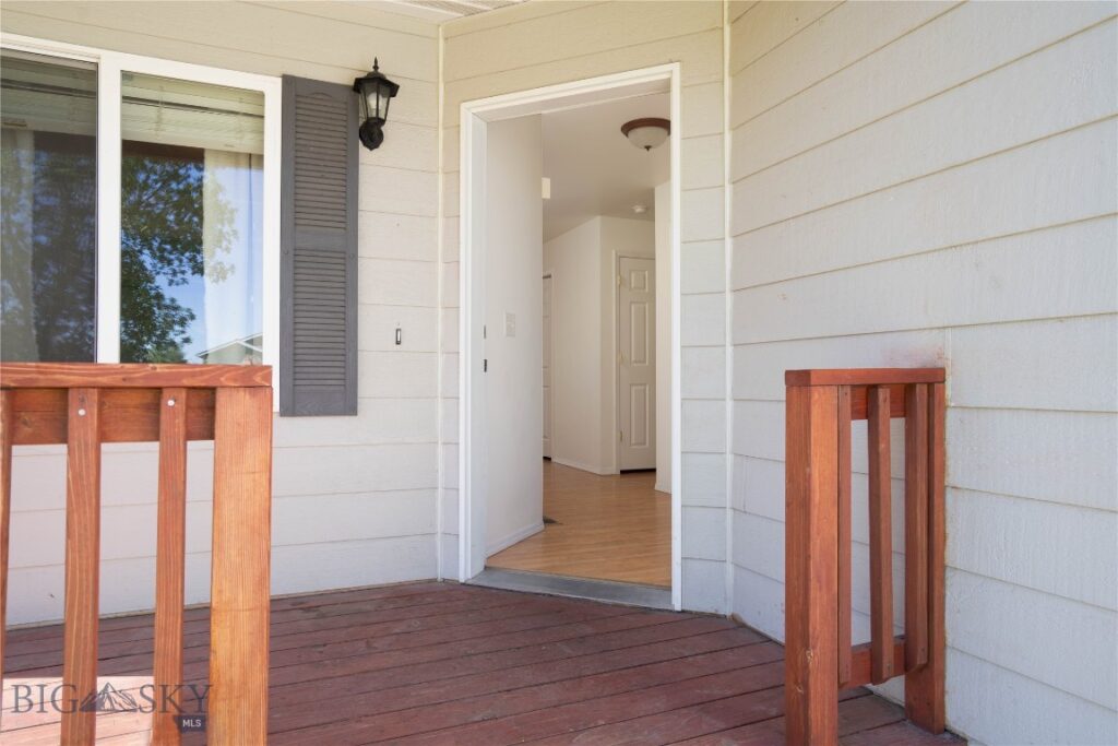 562 N River Rock Drive, Belgrade MT 59714