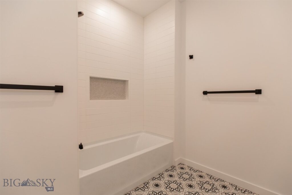4204 Ravalli, Bozeman MT 59718