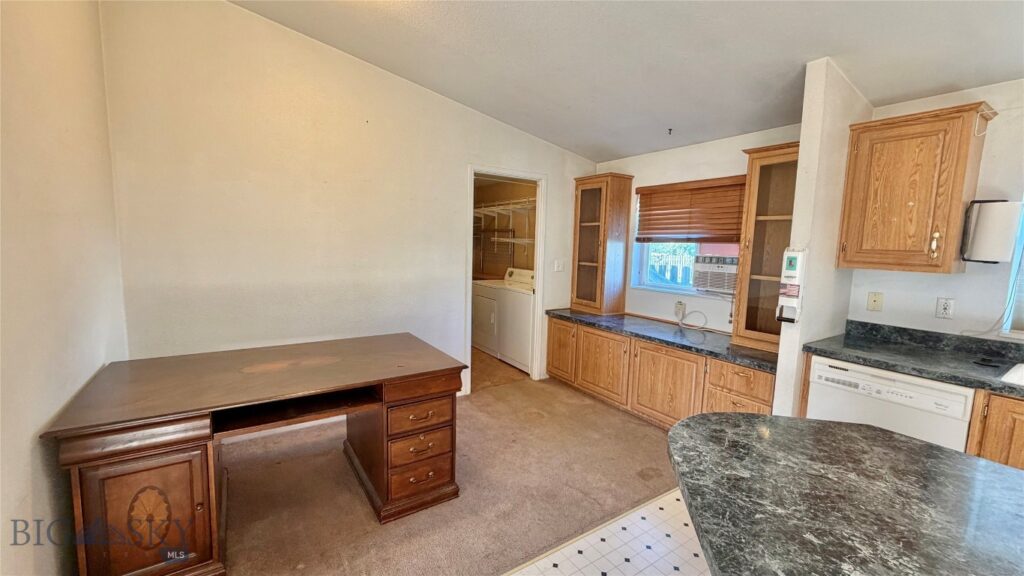 811 Golden West Drive, Belgrade MT 59714