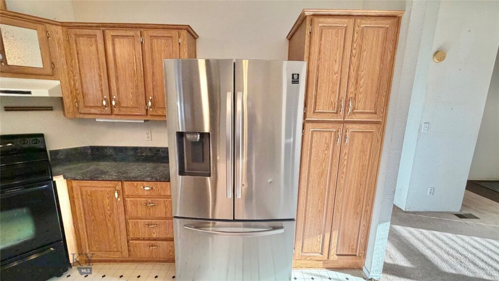 811 Golden West Drive, Belgrade MT 59714