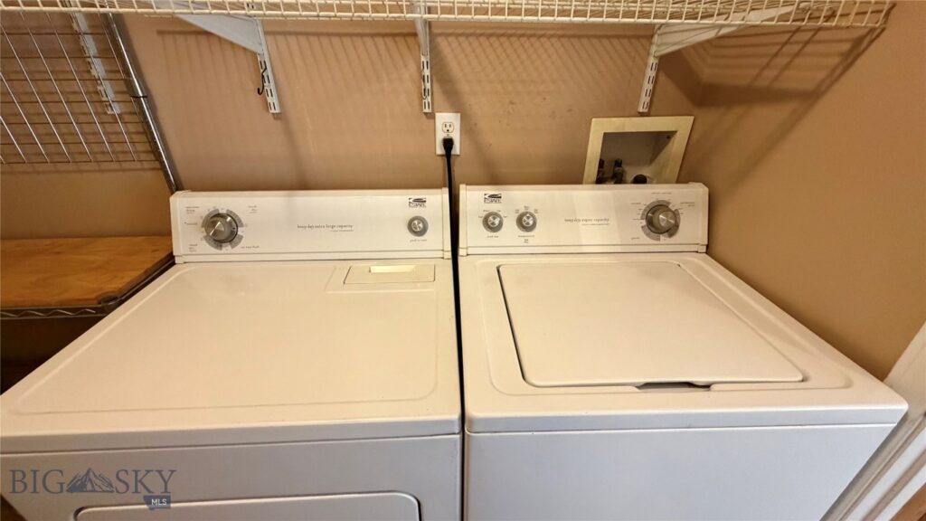 811 Golden West Drive, Belgrade MT 59714