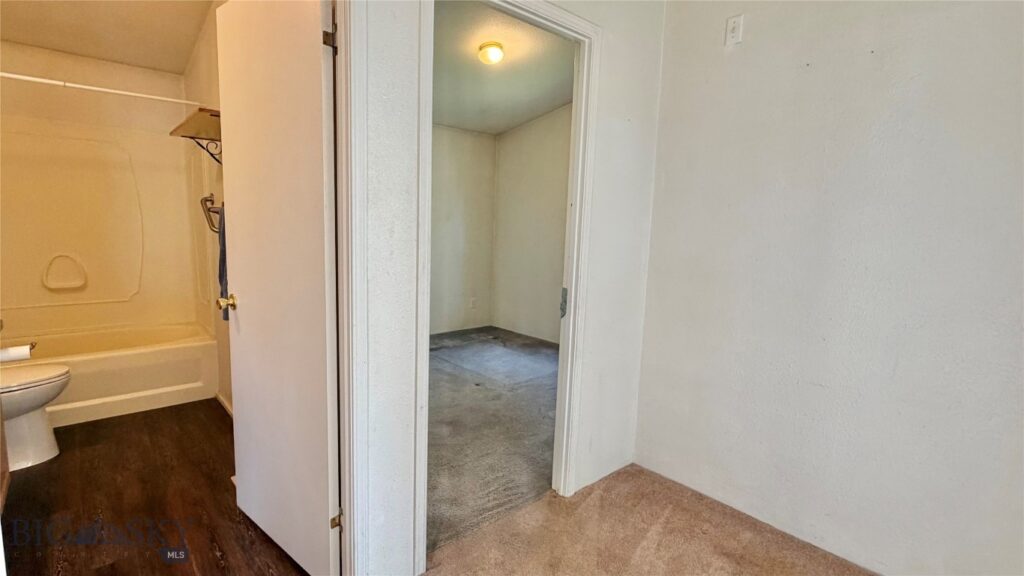 811 Golden West Drive, Belgrade MT 59714