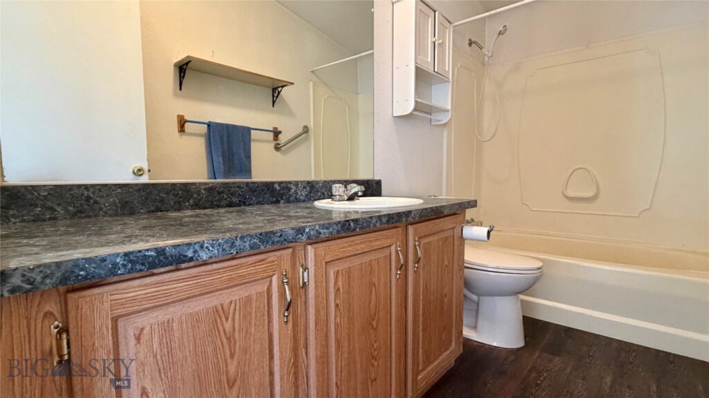 811 Golden West Drive, Belgrade MT 59714