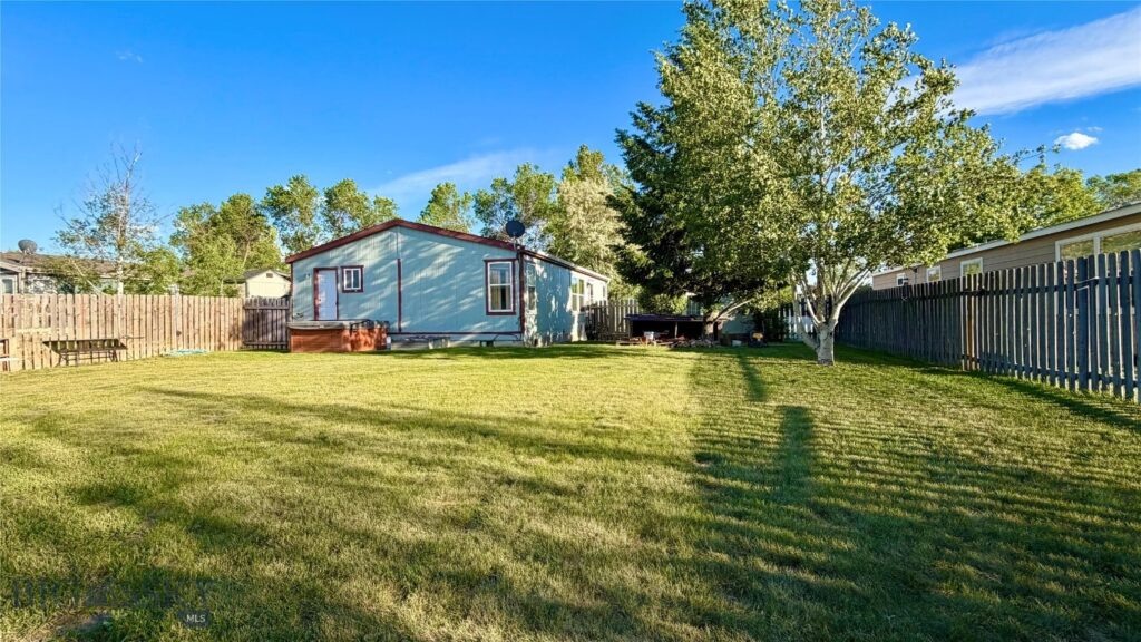 811 Golden West Drive, Belgrade MT 59714