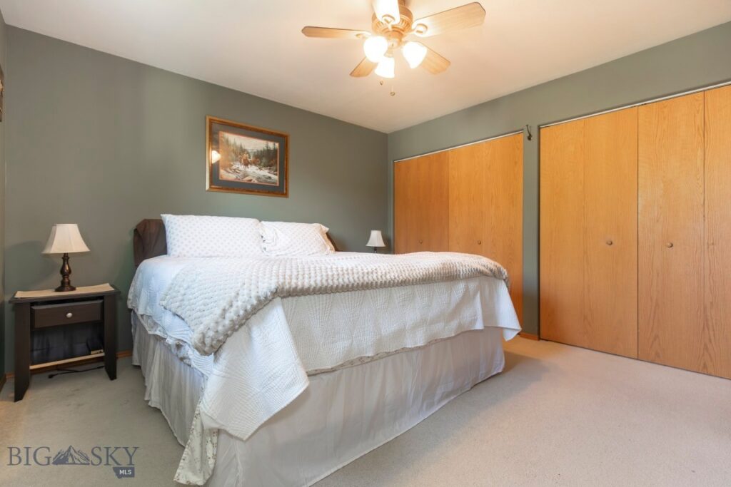 1107 W Central Avenue, Belgrade MT 59714