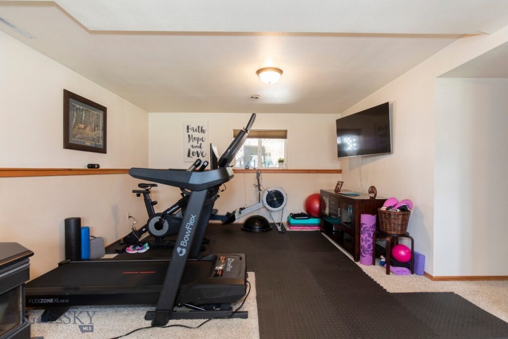 1107 W Central Avenue, Belgrade MT 59714