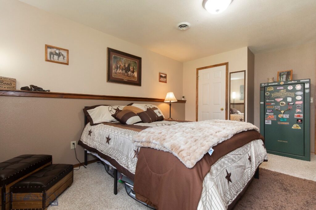 1107 W Central Avenue, Belgrade MT 59714