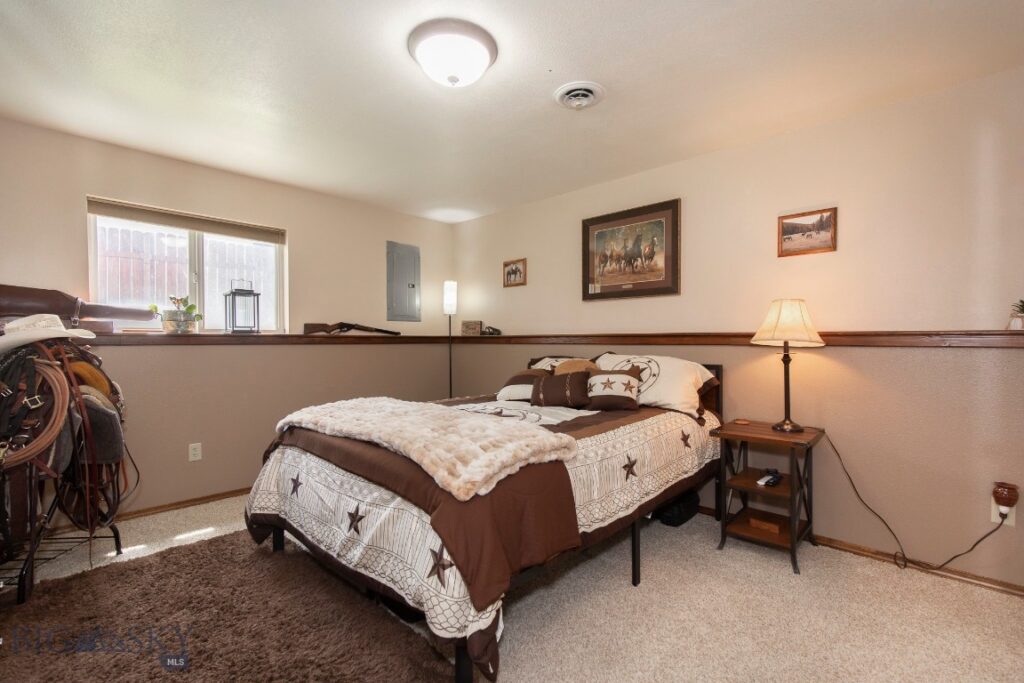 1107 W Central Avenue, Belgrade MT 59714