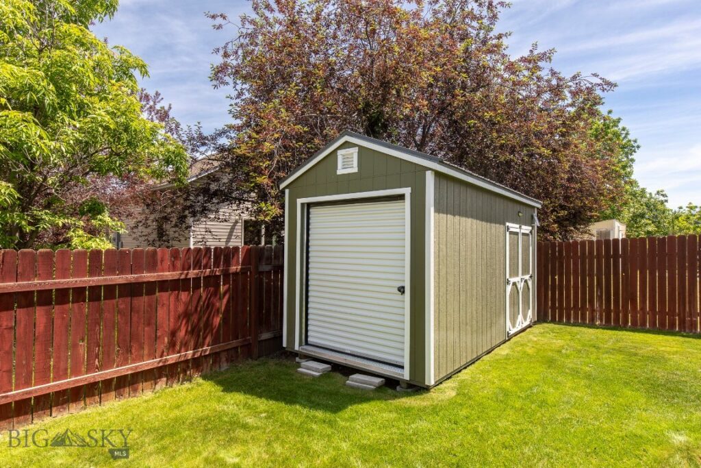 1107 W Central Avenue, Belgrade MT 59714