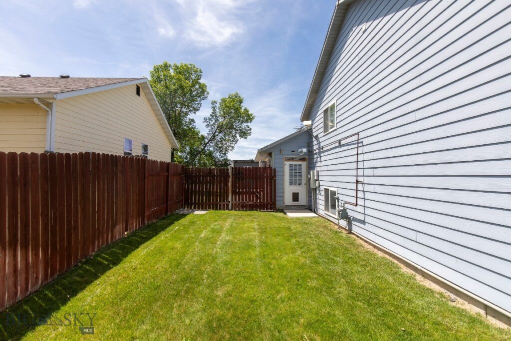 1107 W Central Avenue, Belgrade MT 59714