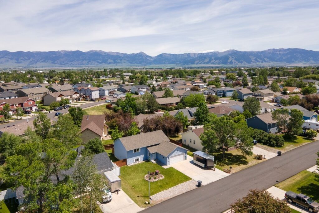1107 W Central Avenue, Belgrade MT 59714