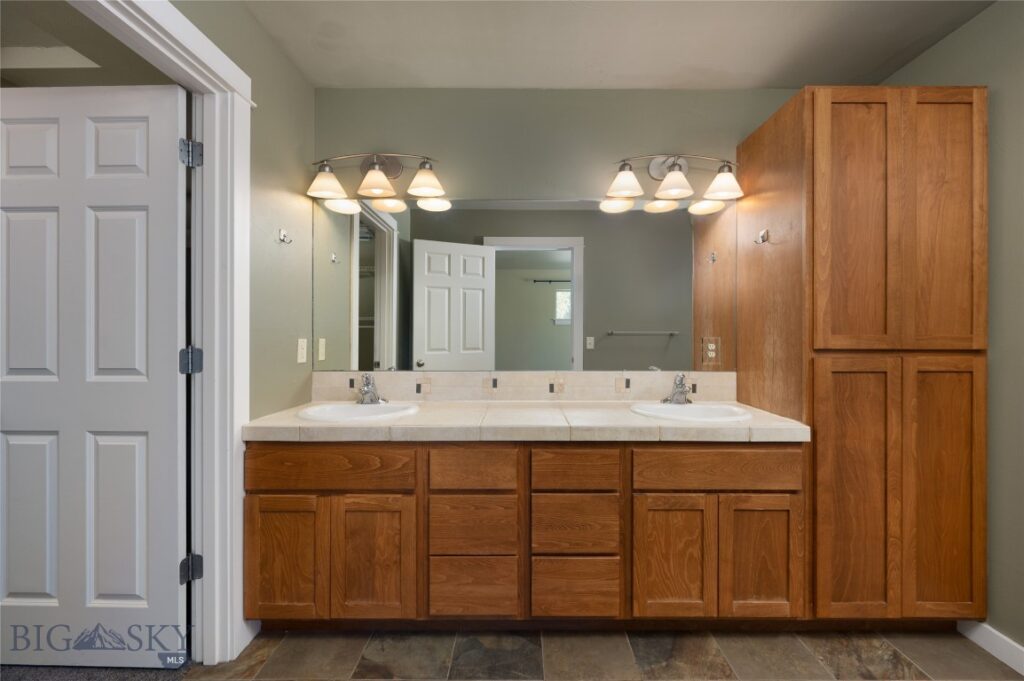712 Forestglen Drive, Bozeman MT 59718