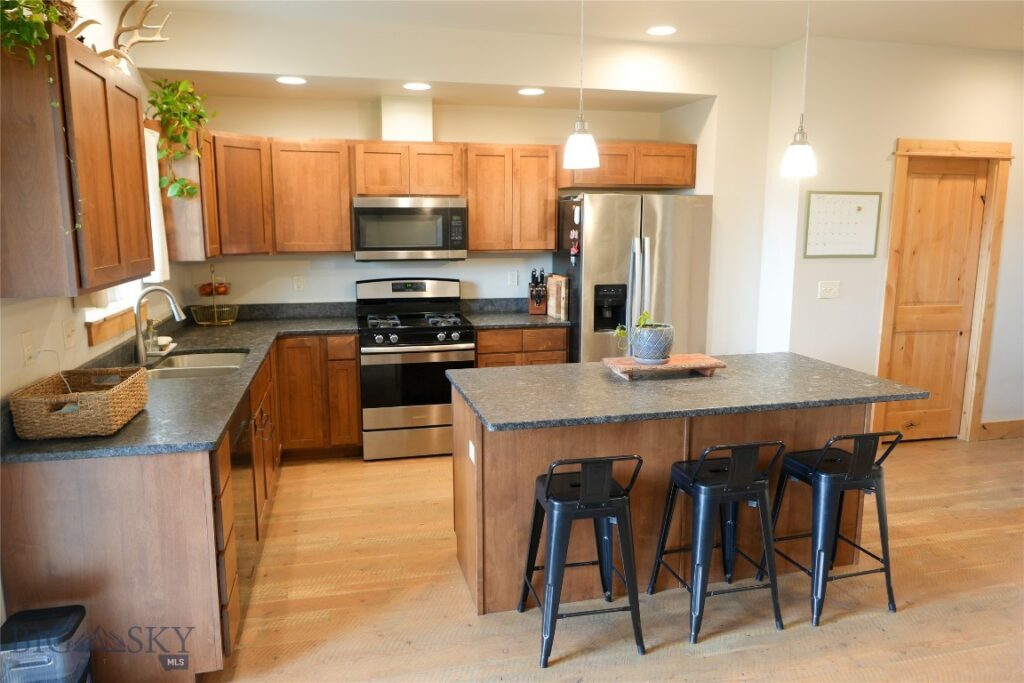 1487 Bora Way, Bozeman MT 59718