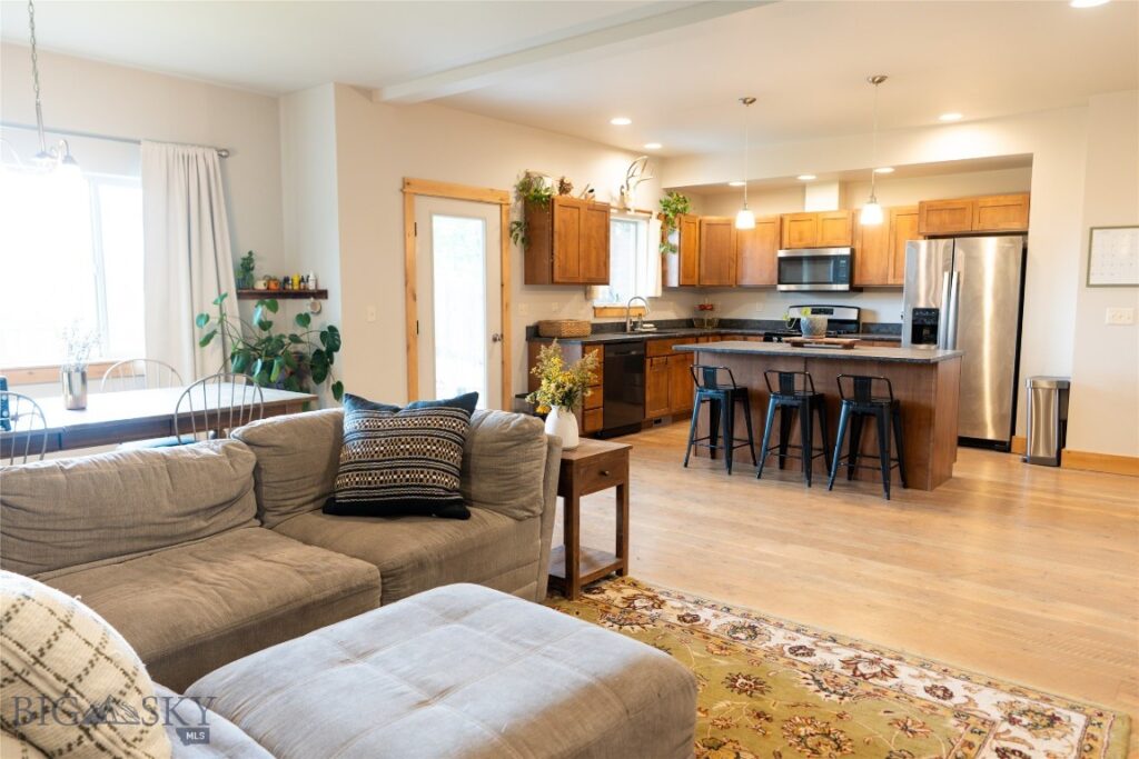 1487 Bora Way, Bozeman MT 59718