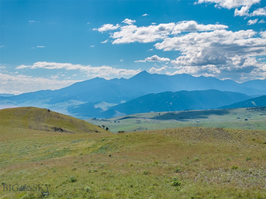 157 Little Springs Creek Road, Livingston MT 59047