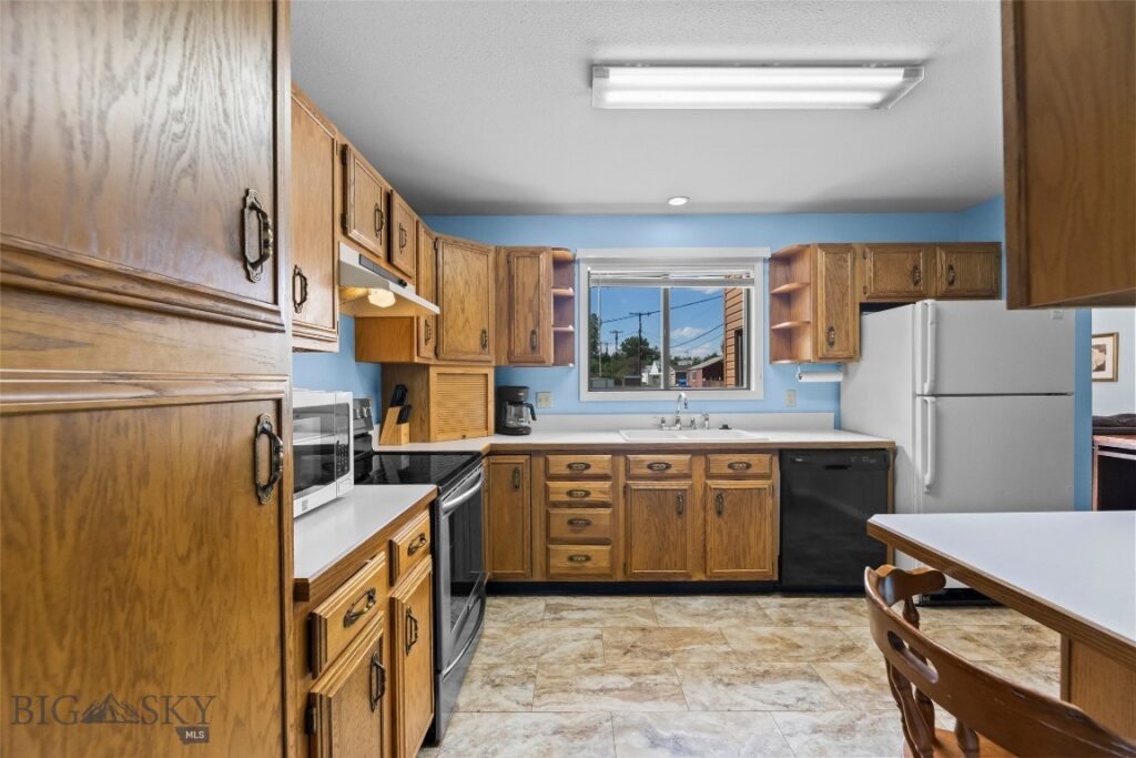 1322 W Crawford Street, Livingston MT 59047