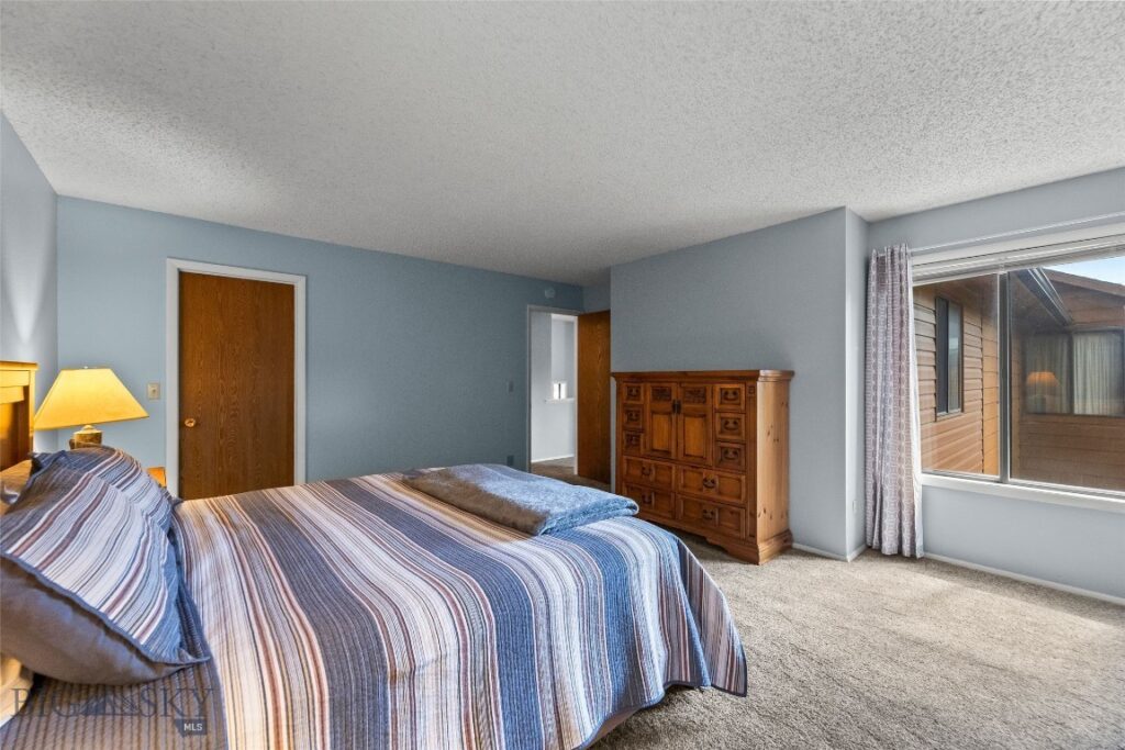 1322 W Crawford Street, Livingston MT 59047