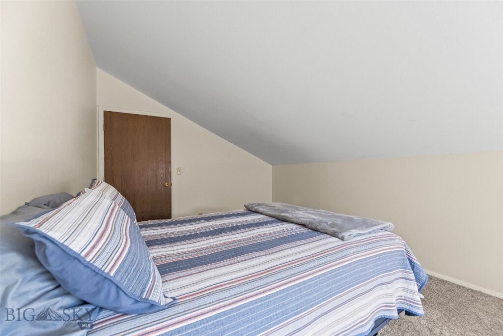 1322 W Crawford Street, Livingston MT 59047