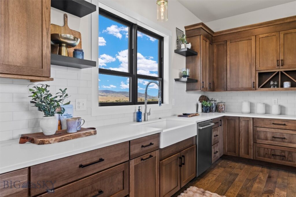 17 Packstring Trail, Livingston MT 59047