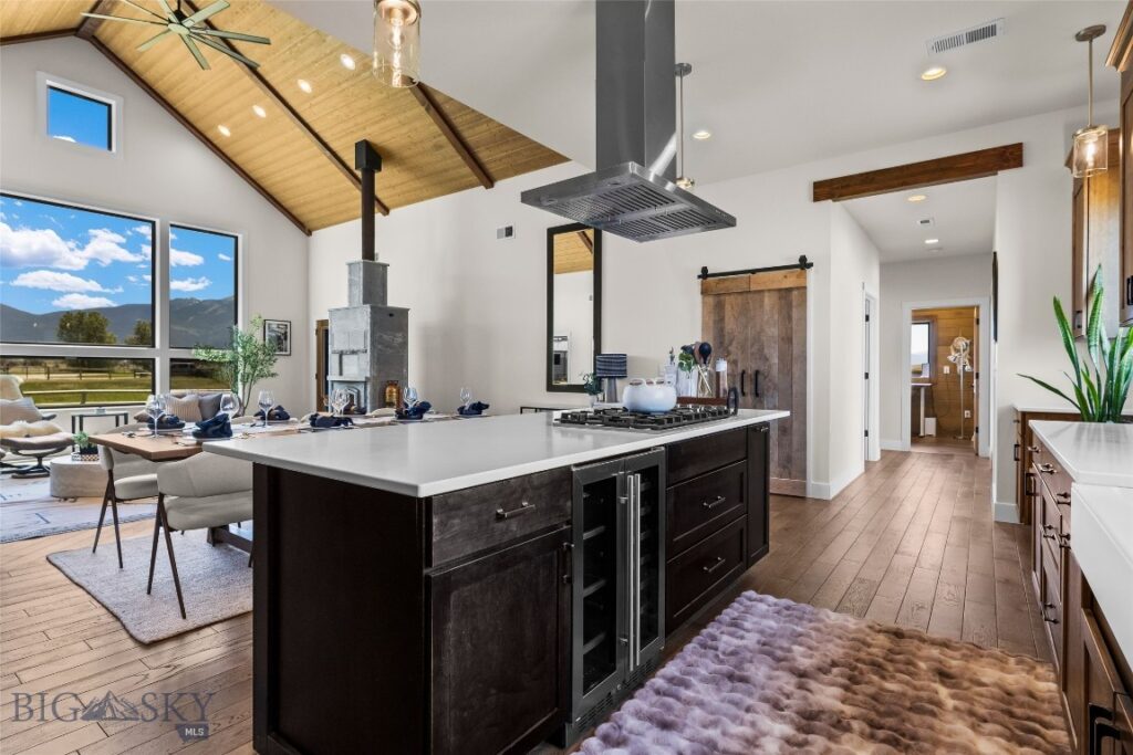 17 Packstring Trail, Livingston MT 59047
