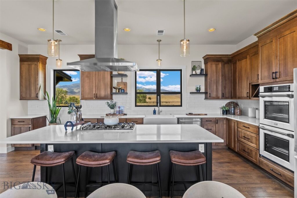 17 Packstring Trail, Livingston MT 59047