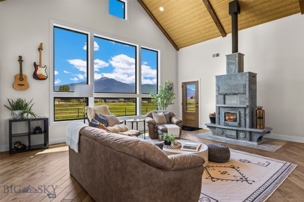 17 Packstring Trail, Livingston MT 59047