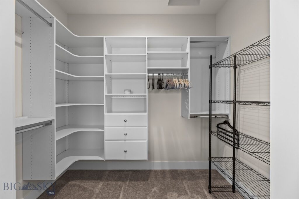17 Packstring Trail, Livingston MT 59047