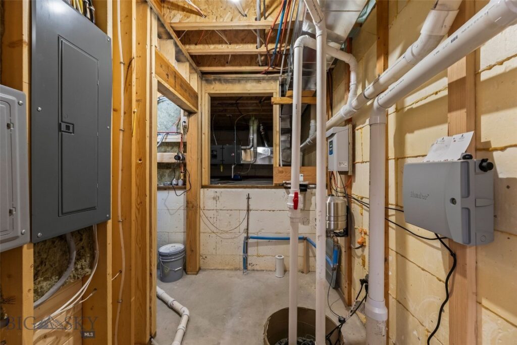 17 Packstring Trail, Livingston MT 59047