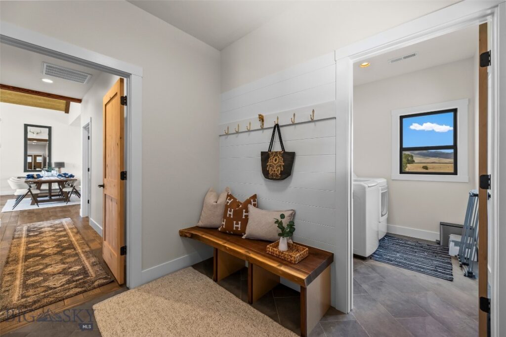 17 Packstring Trail, Livingston MT 59047