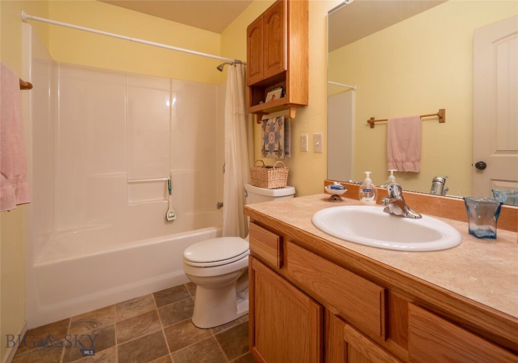 2401 Sun Avenue, Livingston MT 59047