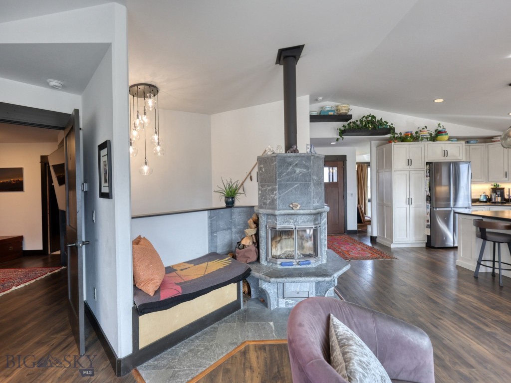 80 Glengarry Road, Livingston MT 59047