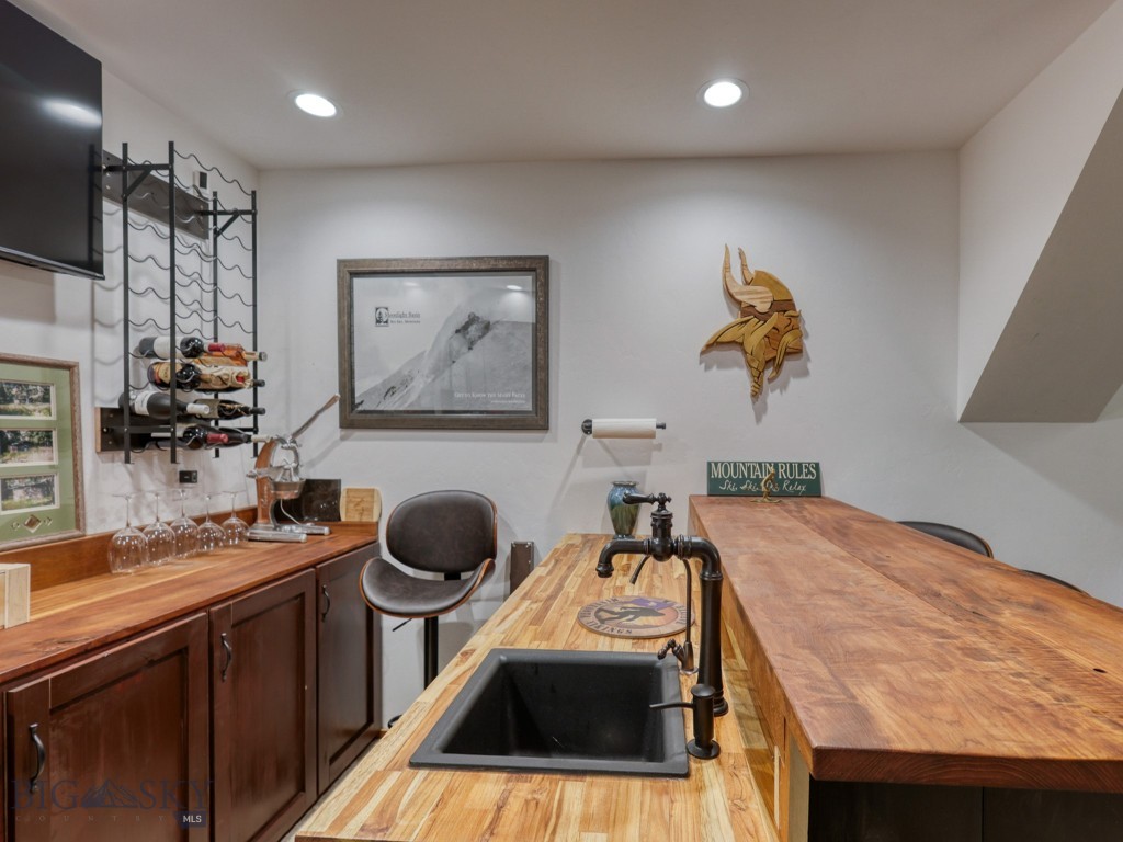 80 Glengarry Road, Livingston MT 59047