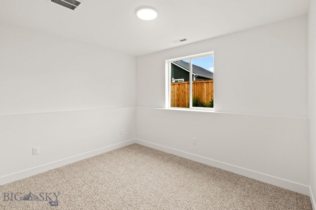 711 Spaniel Lane, Belgrade MT 59714