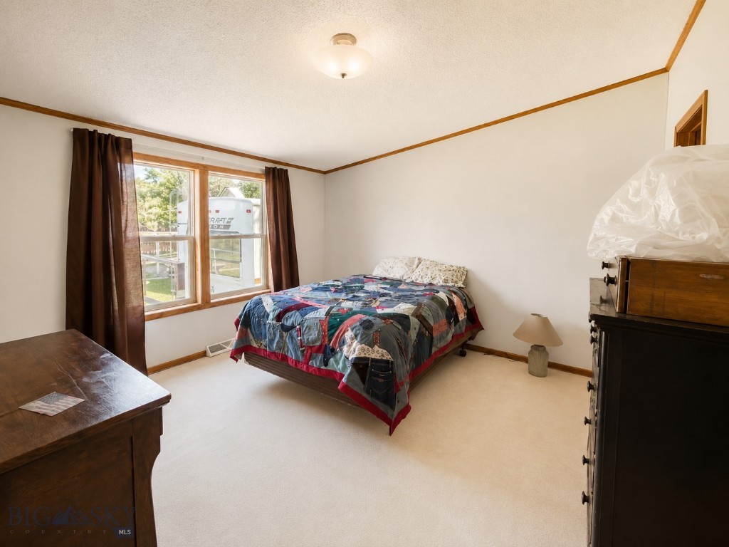 111 S I Street, Livingston MT 59047